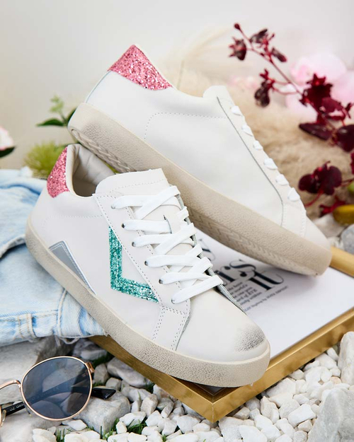 Royalfashion Жіночі спортивні кросівки з прикрасами Ginn