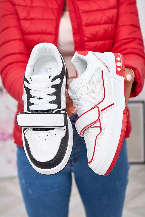 Жіночі спортивні кросівки біло-зеленого кольору Xirrat- Footwear