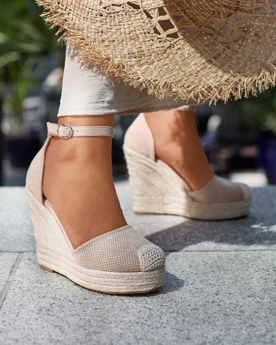 Royalfashion Béžové dámské sandály na platformě Meylasi