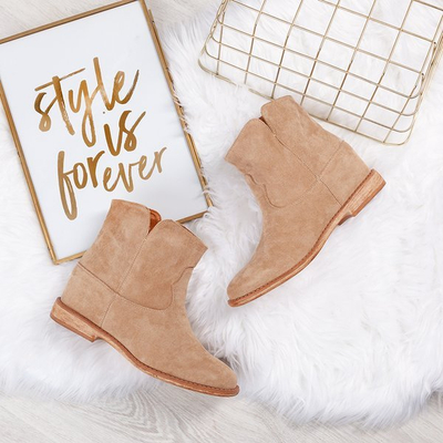 Бежеві ковбойські черевики на закритому клині Bluestone - Взуття 1