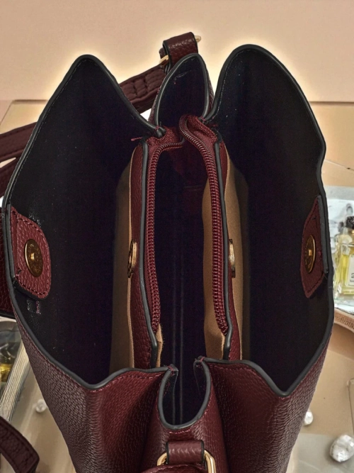 Маленька жіноча сумочка з екошкіри Narias