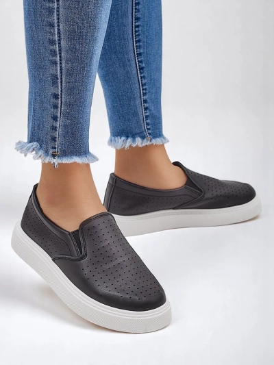 Royalfashion Жіночі перфоровані сліпони Emillia