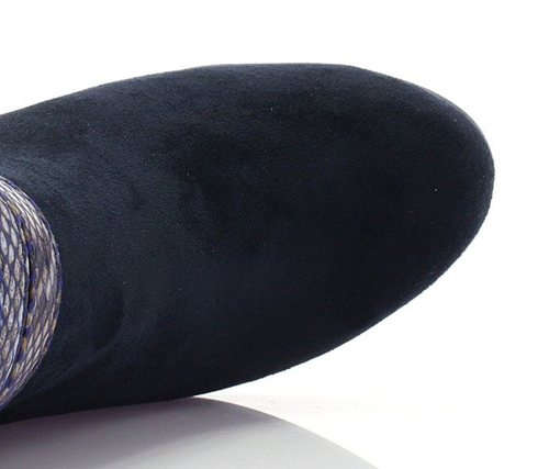 Granatowe botki z paskiem - Obuwie