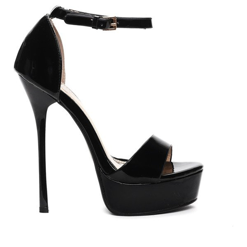 Czarne szpilki lakierowane - Obuwie