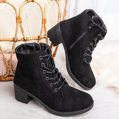 Černé kotníkové boty na vyšším sloupku Nemesis - Footwear