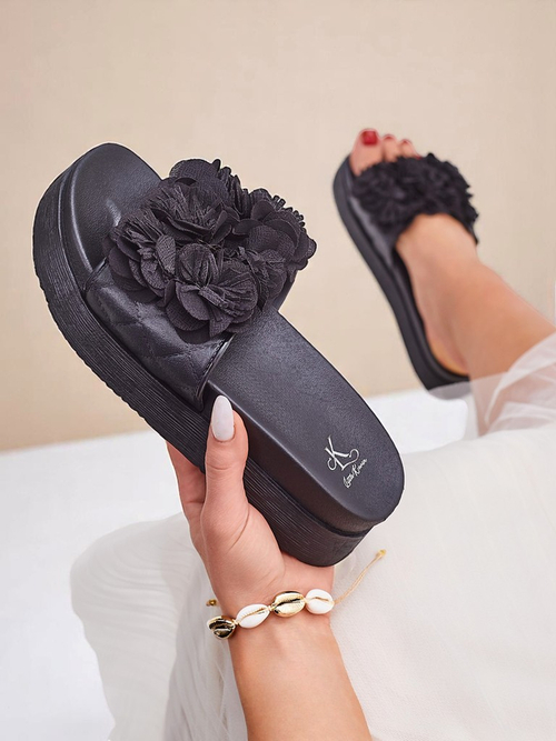 Royalfashion Жіночі сандалі з маленькими квітами Frezja