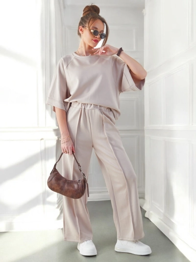 Royalfashion Жіночий комплект з короткими рукавами та розкльошеними штанами