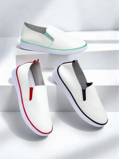Royalfashion Жіночі перфоровані туфлі на гумці Kassias