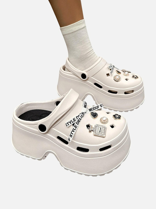 Royalfashion Жіночі гумові сандалі з прикрасами Dellos