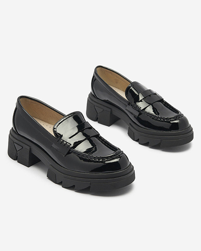 Чорні лаковані мокасини для жінок Tygriss- Footwear