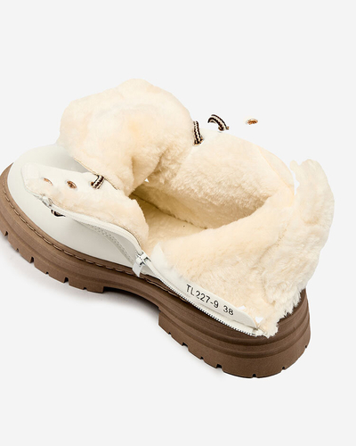 Royalfashion Bílé dámské zateplené traperské boty Radoras