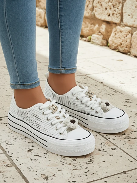 Royalfashion Dámské perforované tenisky s ozdobami Osdo