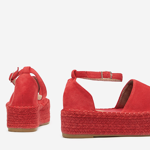 Червоні жіночі босоніжки на платформі Ponera