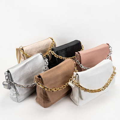 Dámská černá kabelka s řetízkem - Doplňky