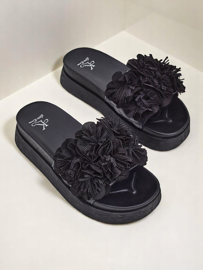 Royalfashion Dámské sandály s malými květy frézie