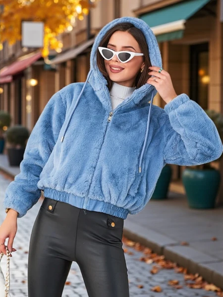 Жіноча куртка Royalfashion зі штучного хутра