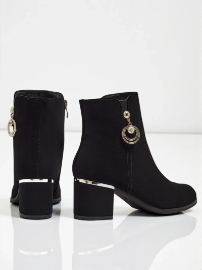 Dámské kotníkové boty z eko kůže na sloupku Norevaya