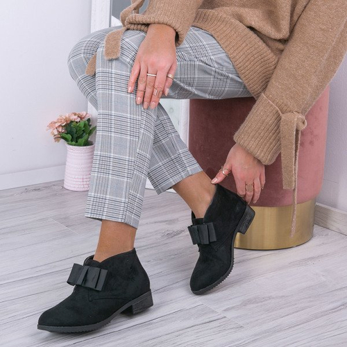 Чорні замшеві чоботи Seanna - Взуття