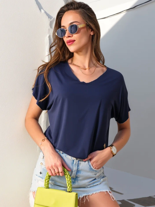 Royalfashion Блузка жіноча візкозна з коротким рукавом та блискучим фінішем