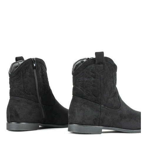 Чорні черевики типу ковбойських Yuki - Взуття