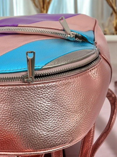 Royalfashion Жіночий рюкзак із екошкіри з металевими смугами