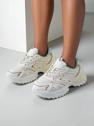 Royalfashion Dámské sportovní sneakers na silnější podešvi Nettes