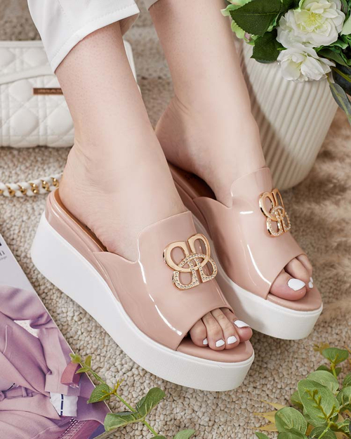 Royalfashion Лаковані жіночі шльопанці на підборах Sailla