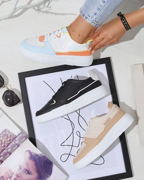 Жіночі спортивні кросівки чорного кольору Hellar - Взуття