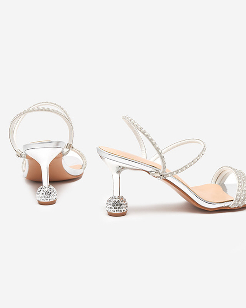 Сріблясті лаковані шльопанці на низьких підборах Lakopi