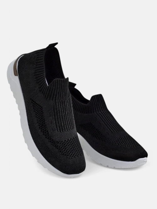 Royalfashion Жіночі кросівки на резинці Terrifa