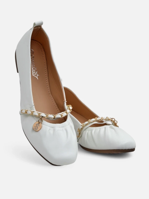 Білі жіночі балетки Callista з ланцюжком - екологічна шкіра, класика Італії