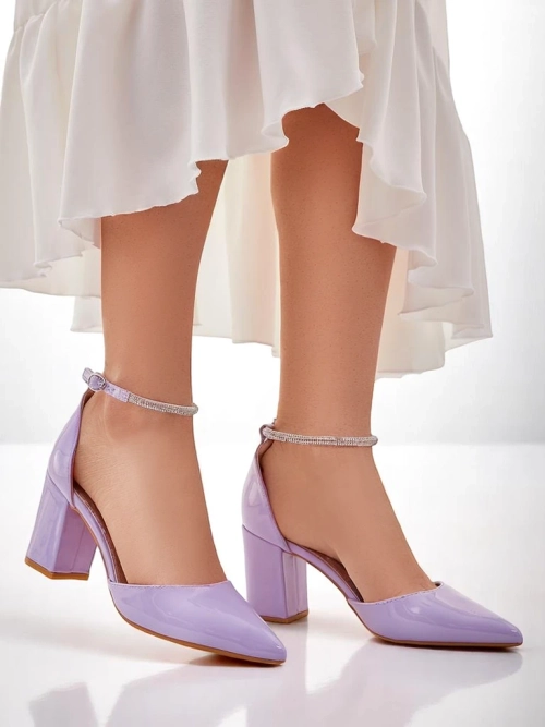 Royalfashion жіночі туфлі з лакованої шкіри з ремінцем з стразами Furoni