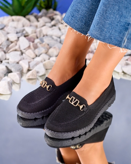 Royalfashion Чорні жіночі тканинні мокасини з золотим декором Ertica