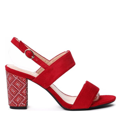 Czerwone sandałki na słupku- Obuwie