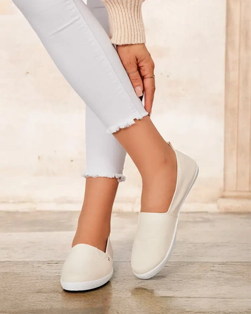 Жіночі кросівки Royalfashion Peliotte