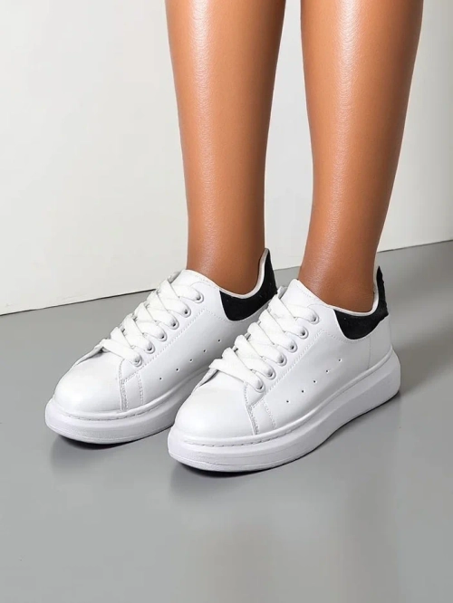 Royalfashion жіночі спортивні кросівки з стразами Ellefa