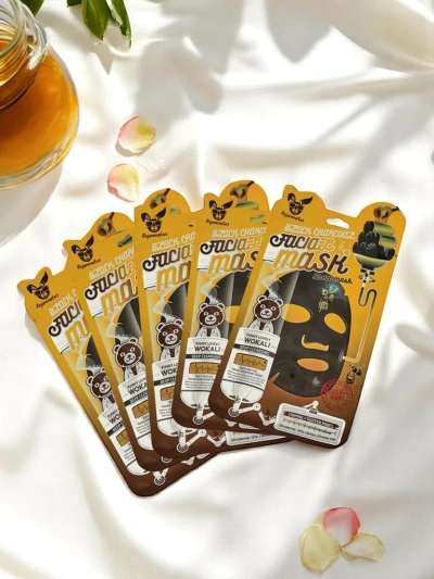 Medový obličejový maska - zvlhčuje, rozjasňuje a tonizuje