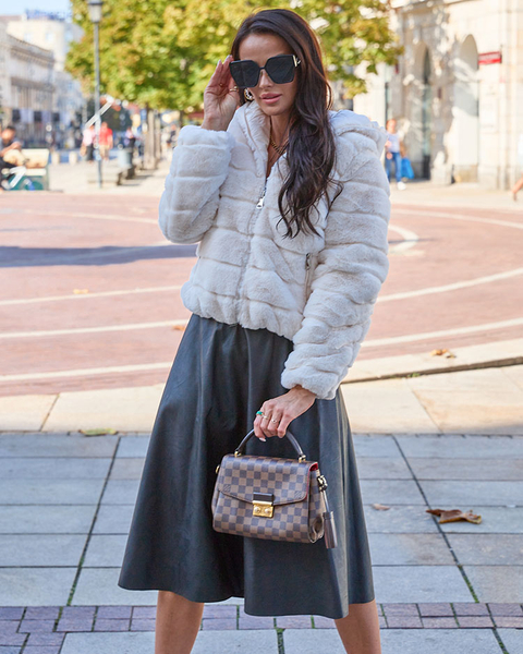 Royalfashion Двостороння жіноча куртка з хутром кремового кольору