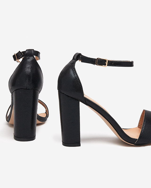 Černé dámské sandály na postu Ariassa - Obuv