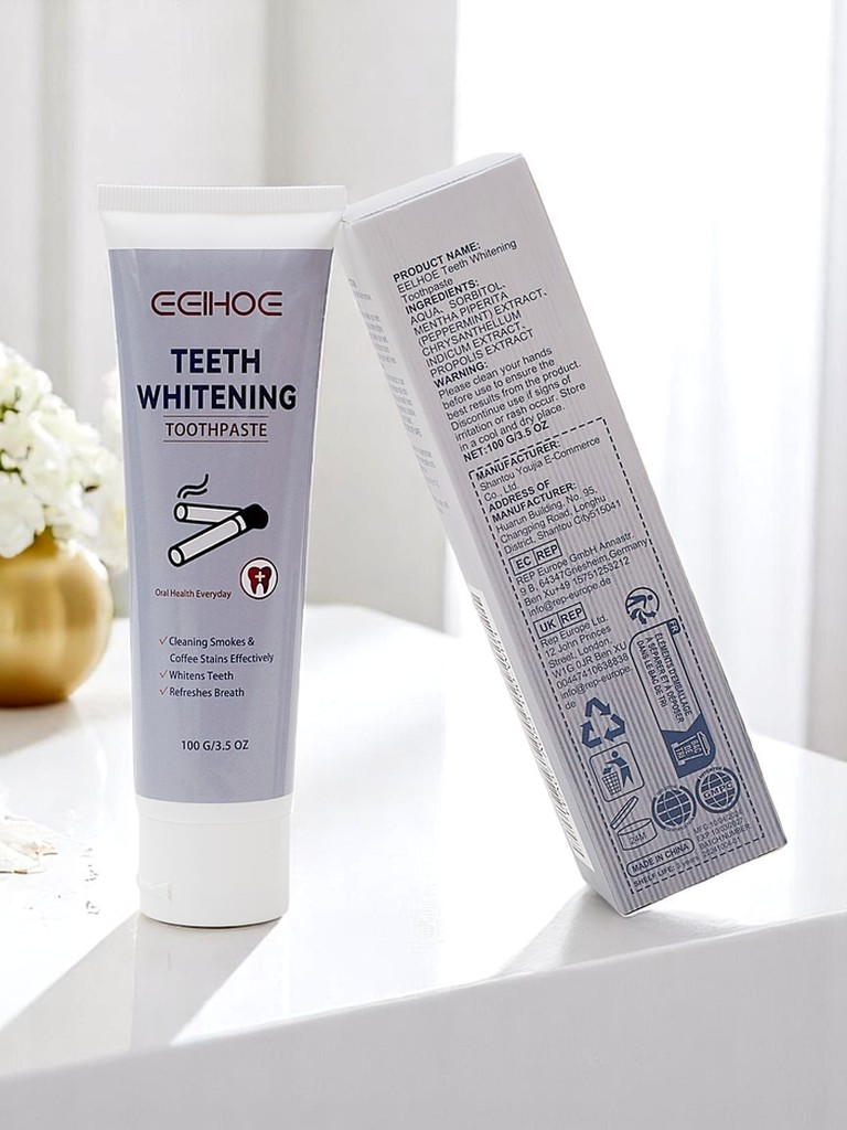 Odstraňující skvrny a bělicí zubní pasta