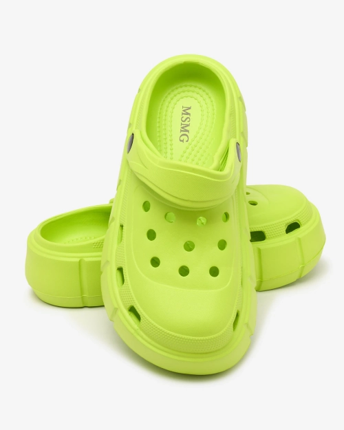 Жіночі шльопанці Royalfashion Неонові зелені з ажурною обробкою Mighty