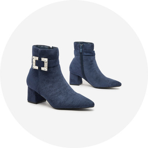 Ecru || Tmavě modrá