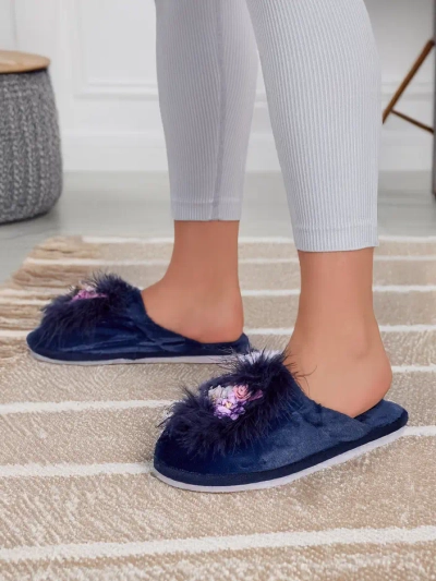 Royalfashion Dámské kožešinové pantofle s květinami Ederra