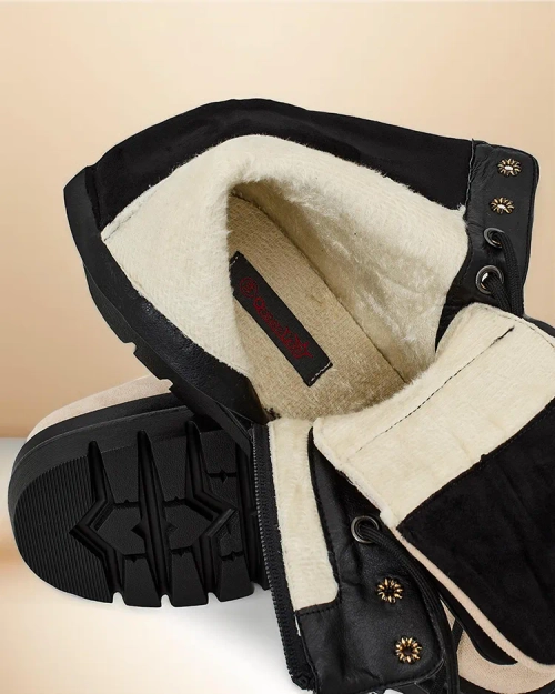 Жіночі чоботи Роялфешн Феринол Жіночі чоботи Роялфешн Ферінол є винятковим взуттям, що поєднує стиль і комфорт. Виготовлені з екологічної замші та наповнені ніжним хутром. Модель з шнурками та застібається на блискавку. Ž 87654321. <p>ЖІНОЧІ ЧОБОТИ ЧОНІ Ф