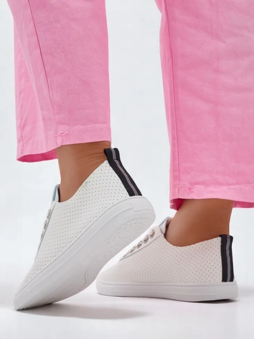 Royalfashion Жіночі кросівки з стразами Cytorrie