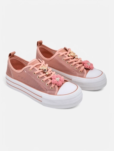 Royalfashion Жіночі перфоровані кросівки з прикрасами Osdo