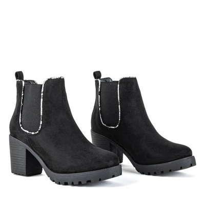 Černé boty na vyšším sloupku Travolte - Obuv