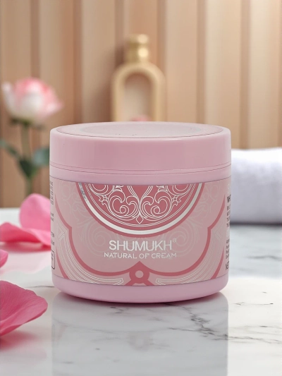 Krém na obličej a krk s efektem rozjasnění a hydratace Light Pink