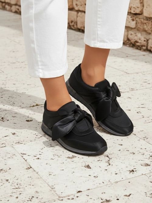 Royalfashion Жіночі снікерси з бантом Socca