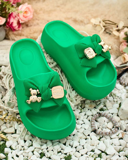 Royalfashion Жіночі гумові шльопанці з декоративним бантом Afeen